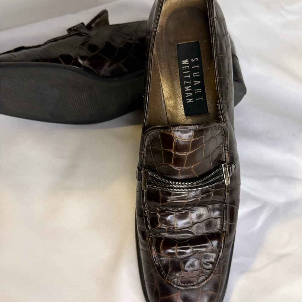 Women’s Stuart Weitzman Brown Croc-Embossed Leather Slip-On Loafers